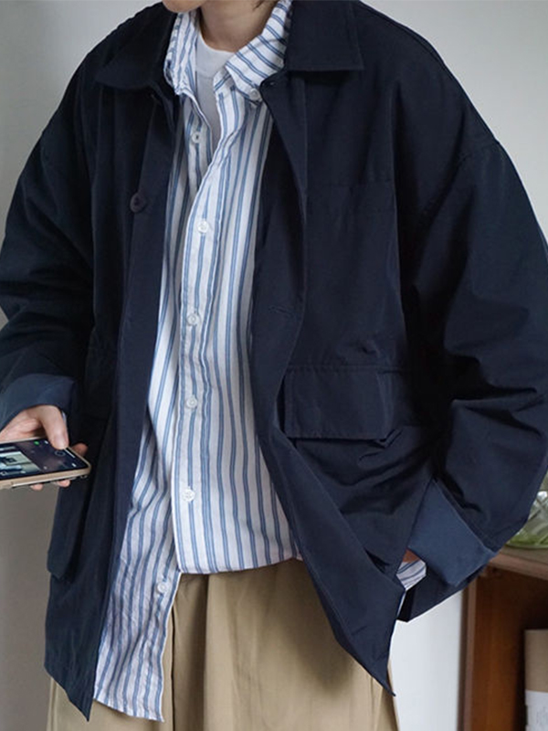 Vielseitige, einfarbige Herrenjacke mit Reverskragen und großen Taschen-1