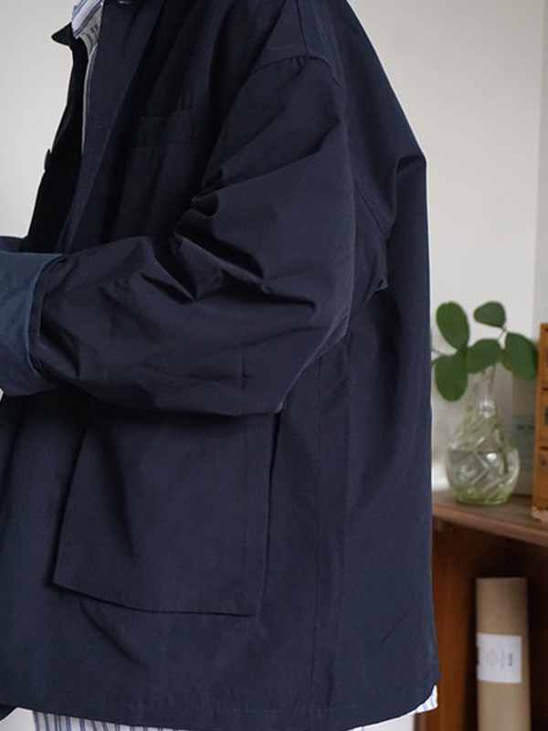 Vielseitige, einfarbige Herrenjacke mit Reverskragen und großen Taschen-2