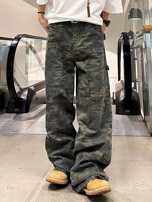 Lose Herrenjeans mit Camo-Print-2