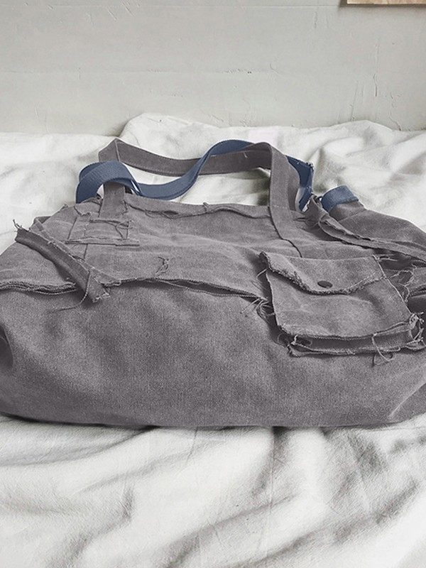 Raw Edge Große Crossbody-Tasche-6
