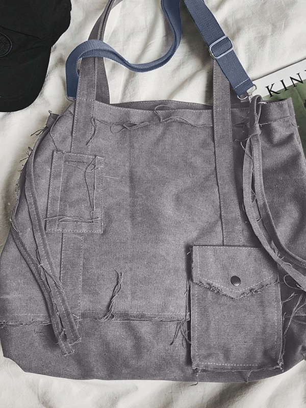 Raw Edge Große Crossbody-Tasche-5
